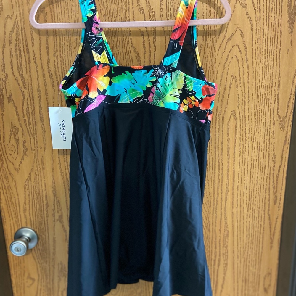 NWT Swimsuits For All Tie Front Vneck Swimdress Floral print - Picture 5 of 6